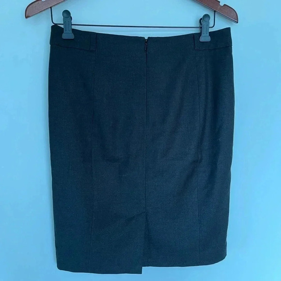 RW&CO Ava 21 charcoal gray Skirt - Picture 2 of 5